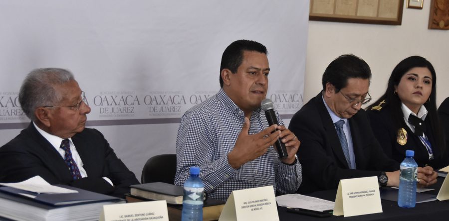 Enriquece Gobierno Municipal su acervo bibliográfico con material en Braille