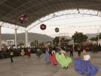 Gobierno de Oaxaca cumple compromiso con niñez de la Villa de Mitla