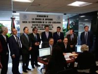 INE entrega constancias de mayoría a 300 diputados federales