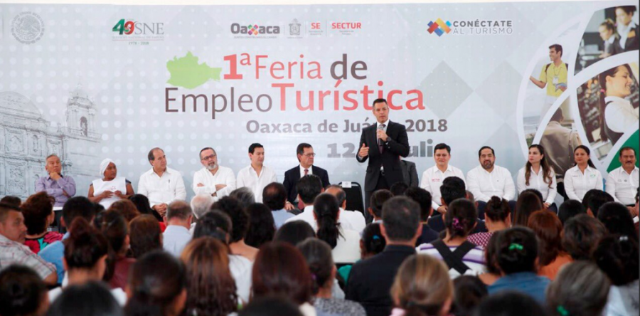 Inauguran Alejandro Murat y Roberto Campa Primera Feria de Empleo Turístico en Oaxaca