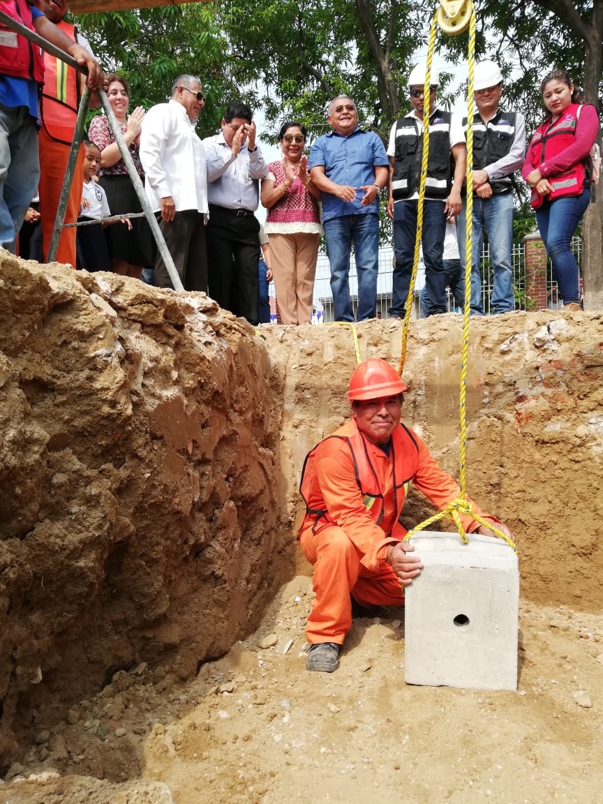 Inicia reconstrucción de histórica escuela primaria en Salina Cruz
