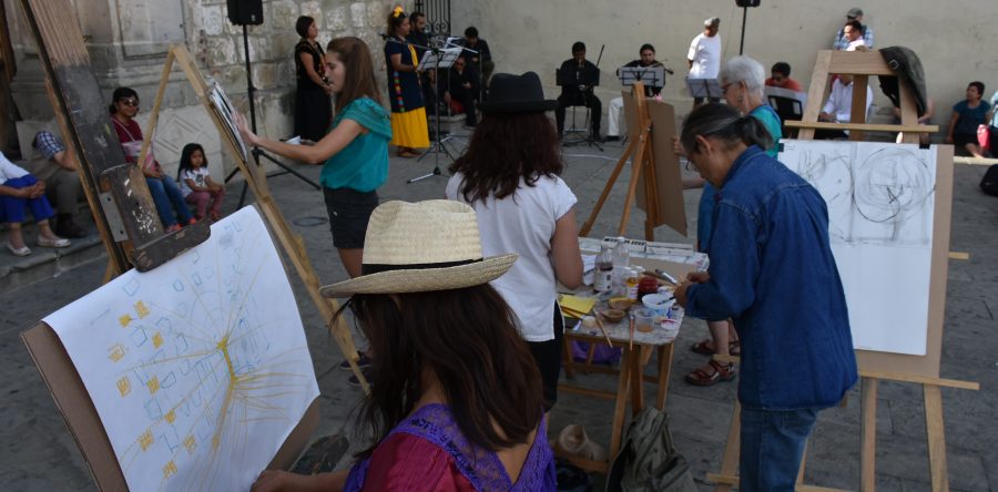Invaden de cultura atrio del templo de “La Sangre de Cristo”