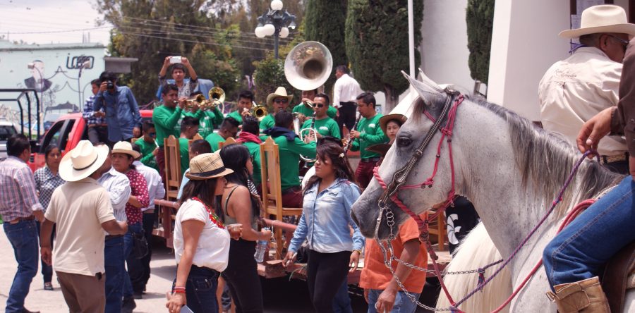 Matatlán “Capital Mundial del Mezcal”, realiza cabalgata en honor a Santiago Apóstol