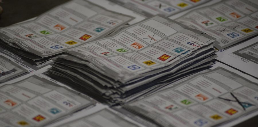 Morena recibirá casi cuatro veces más presupuesto en 2019; PRI y PRD en caída histórica, calculan expertos