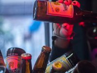 México, potencia en exportar cerveza, pero su gasto en prevención y tratamiento de alcoholismo es insuficiente