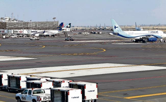 Las quejas contra las aerolíneas en México suben más de 60% en un año