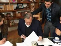 ¿Pago de favores a Meadistas?