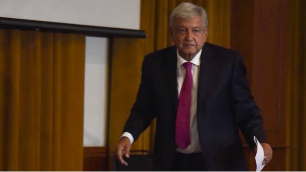 Pide AMLO a gobernadores electos de Morena a “no salir con tonterías”