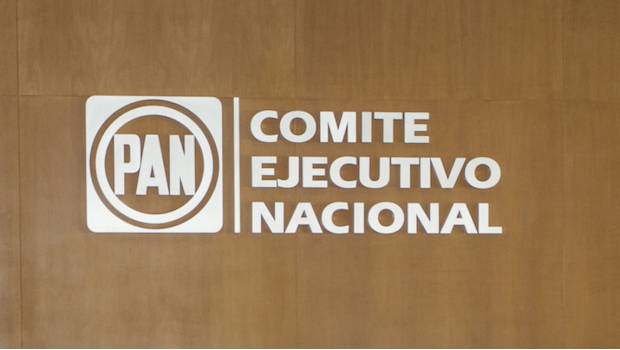 Pide Francisco Búrquez que aspirantes a dirigir el PAN sostengan un debate