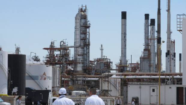 Plantea Nahle redireccionar presupuesto de Pemex a producción e infraestructura