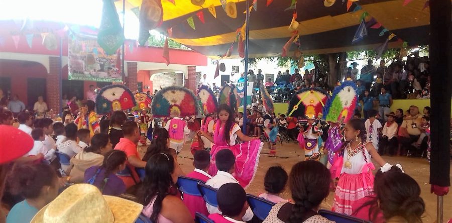 Presentan “Mini Guelaguetza de Escuelas Multigrado” de la Zona Escolar 015