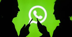 ¿Qué pasa con los mensajes reenviados en WhatsApp y por qué estarán limitados?