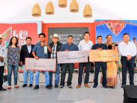 Reconocen trabajo y labor de maestros magueyeros oaxaqueños