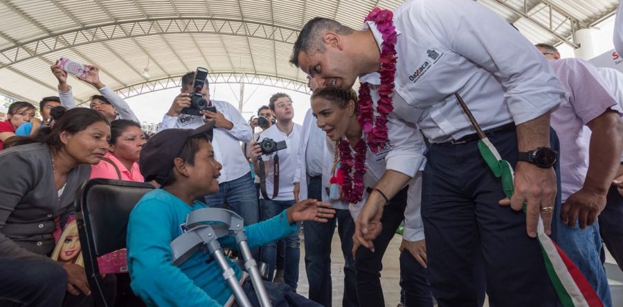 Refrenda Alejandro Murat compromiso de su gobierno para combatir el rezago social en Oaxaca