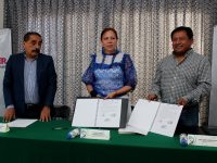 Signan convenio Instituto de la Mujer y Ojo de Agua para una difusión con perspectiva de género