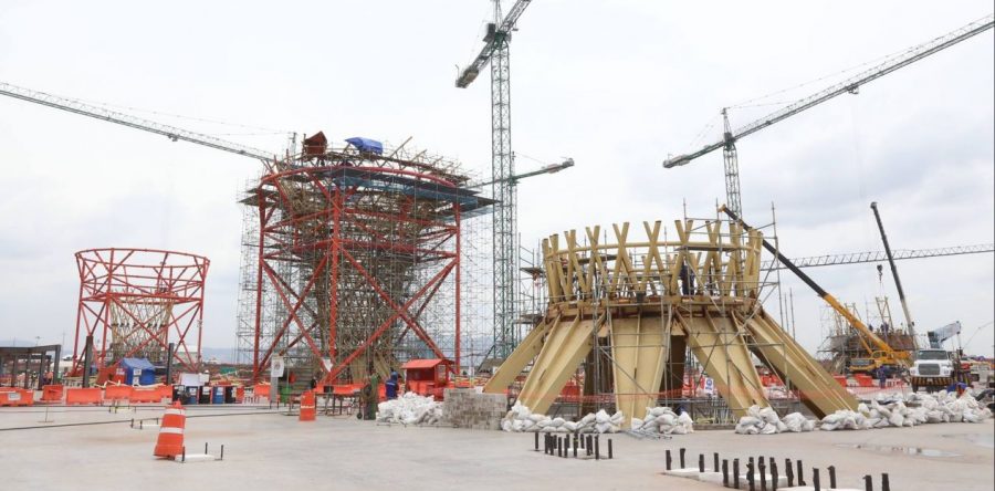 Slim propone usar materiales nacionales en el NAIM para ahorrar hasta mil mdd