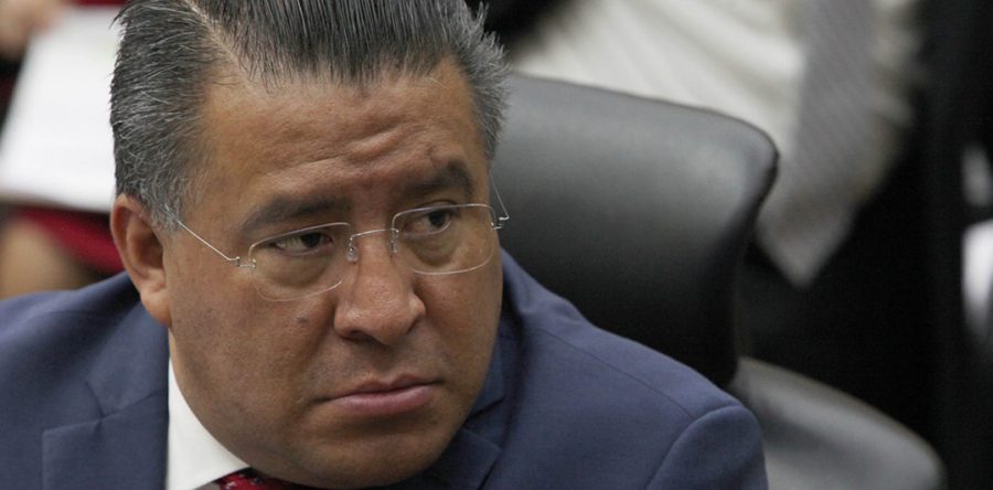 Va Morena por eliminación de privilegios y reducción salarial del 50% a legisladores