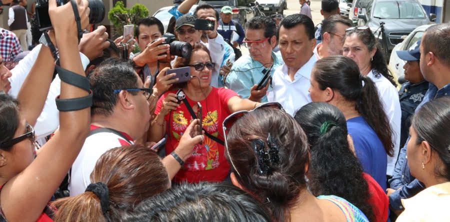 Atentan contra integrantes de la planilla de Samuel Gurrión Matías