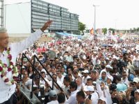 Felicitan y desean éxito los tres candidatos a AMLO