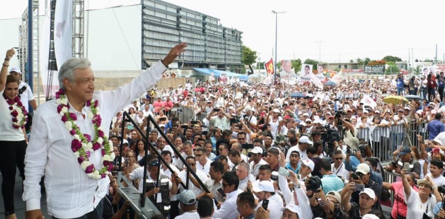 Felicitan y desean éxito los tres candidatos a AMLO