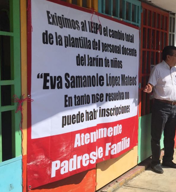 Exigen cambio de plantilla en escuela de la capital