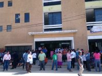 Ambientalistas y pobladores de Cacaotepec protestan en la Conagua