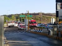 Taxistas de Chalcatongo toman Caseta de Huitzo
