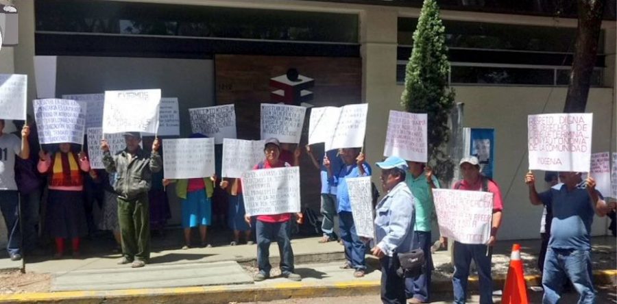 Pobladores de Mixistlán con bloqueo piden se reconozca su elección