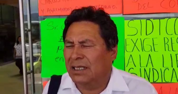 Piden salida del director del COBAO de Puerto Escondido