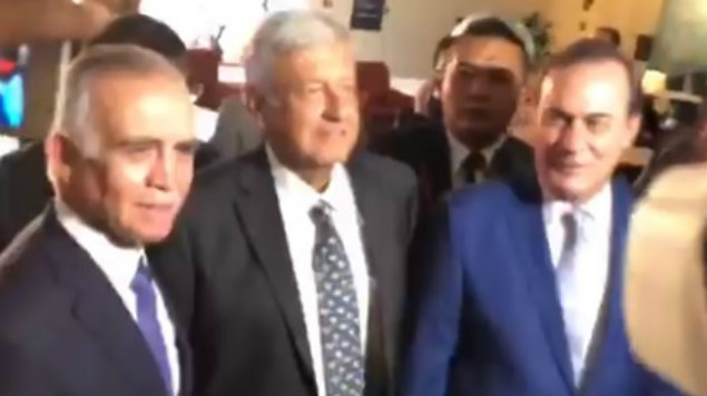Asiste AMLO a encuentro con empresarios; esperan dialogo abierto y franco