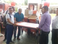 Entrega IEEPO apoyos educativos en San Juan Guichicovi por más de un mdp