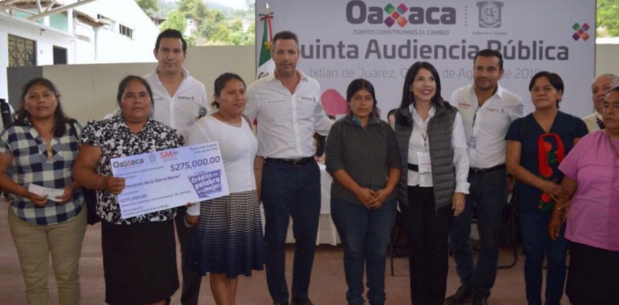 Entrega SMO Créditos a la Palabra de la Mujer en la Sierra Norte
