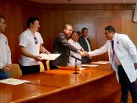 Entrega FCQ-UABJO otra generación de 38 químicos farmacéuticos biólogos