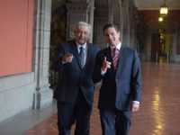 López Obrador se reúne en Palacio Nacional con Peña Nieto