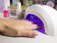 Confirma el IMSS que rayos UV utilizados en manicure gelish podrían causar cáncer de piel