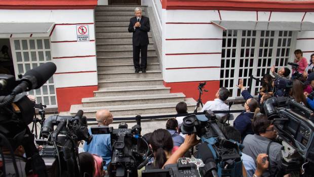 Anuncia AMLO inversión de más de 10 mmdp para 57 hospitales abandonados