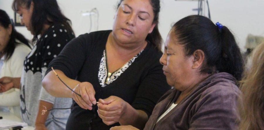 Arranca segunda fase de “Rompiendo Estereotipos”, mujeres se capacitan como electricistas