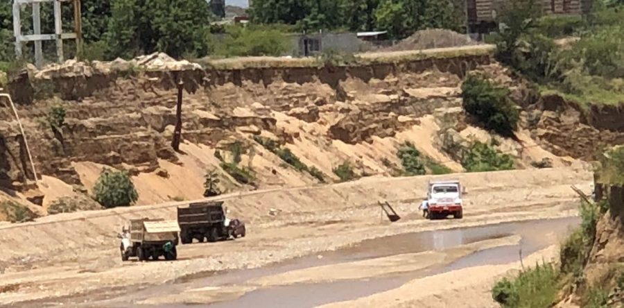 Atiende Semaedeso denuncia por extracción de materiales pétreos