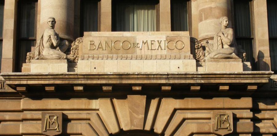 Banxico posterga baja de inflación hasta 2020
