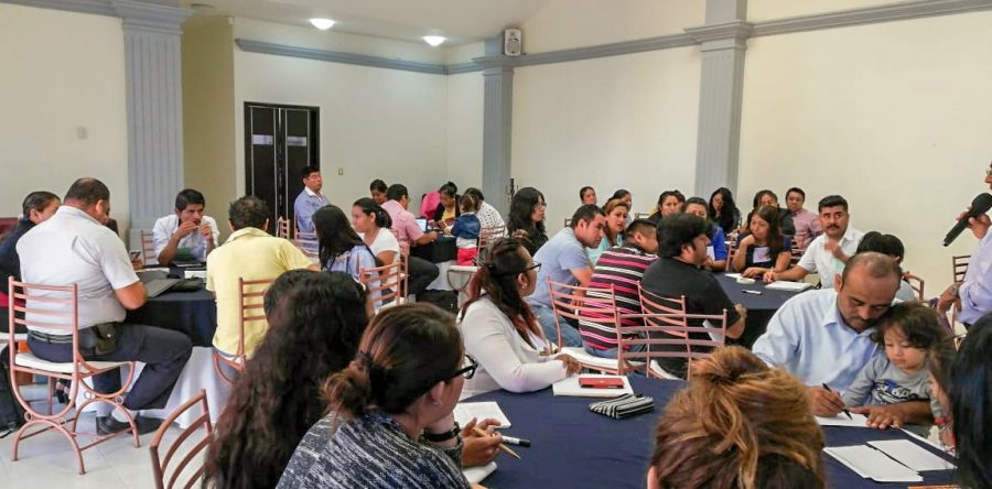 Capacitan a personal docente para ciclo escolar 2018-2019