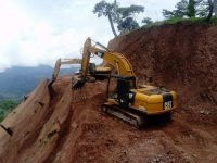 Continúa Gobierno de Oaxaca trabajos en carretera de la Región de la Cuenca