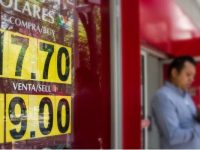 Crisis en Turquía arrastra al peso; dólar sube a 18.95 pesos