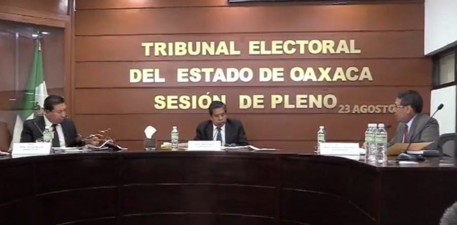 Juega las contras el IEEPCO al gobernador Alejandro Murat: Alfredo Martínez de Aguilar