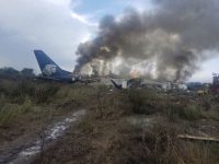Demandan 11 pasajeros de EU a Aeroméxico por accidente aéreo