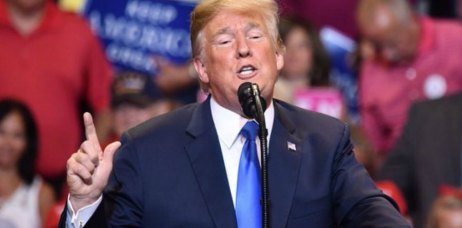 Donald Trump vuelve a llamar violadores a migrantes mexicanos