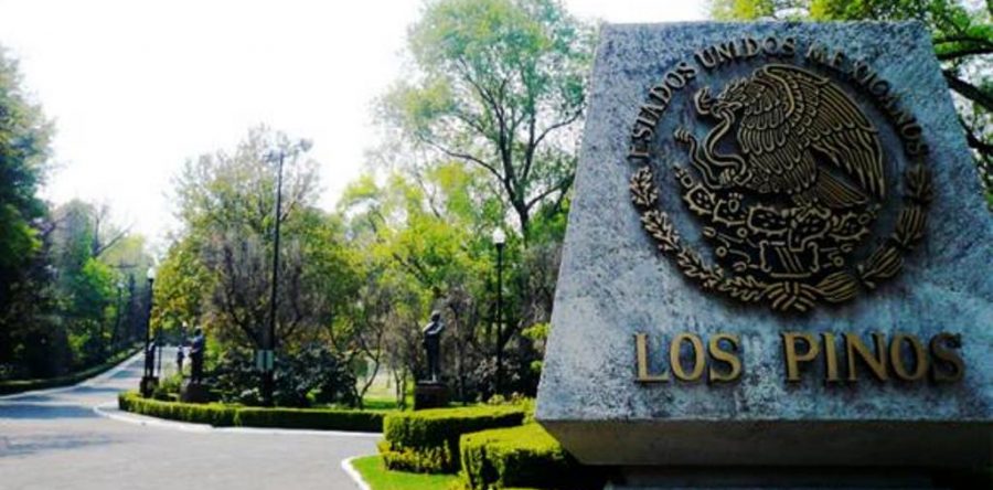 El cambio en Los Pinos y Palacio Nacional: más incógnitas que certezas