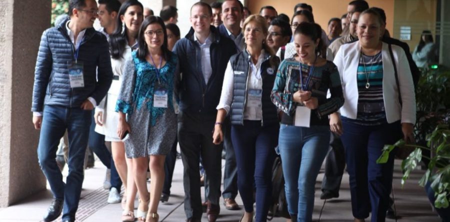 En el PAN, gatopardismo, simulación y… aplausos a Anaya, como si hubiera ganado