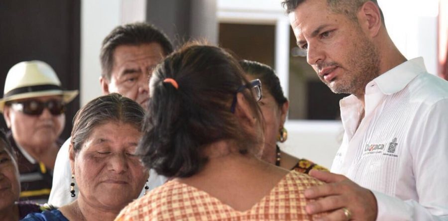 Entrega AMH apoyos a más de 4 mil mujeres de Juchitán de Zaragoza