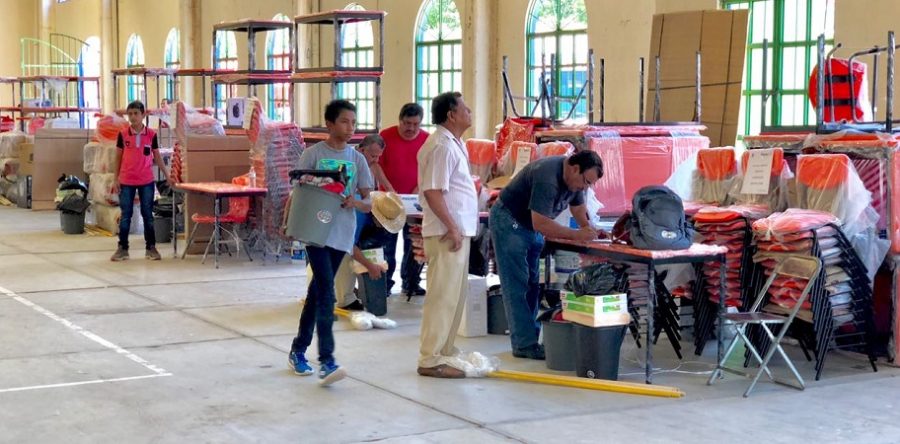 Entrega IEEPO mobiliario y equipo a escuelas de Jalapa del Marqués