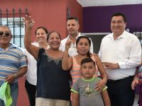 Entregan AMH, Fuerza México y Fundación Construye viviendas en Unión Hidalgo